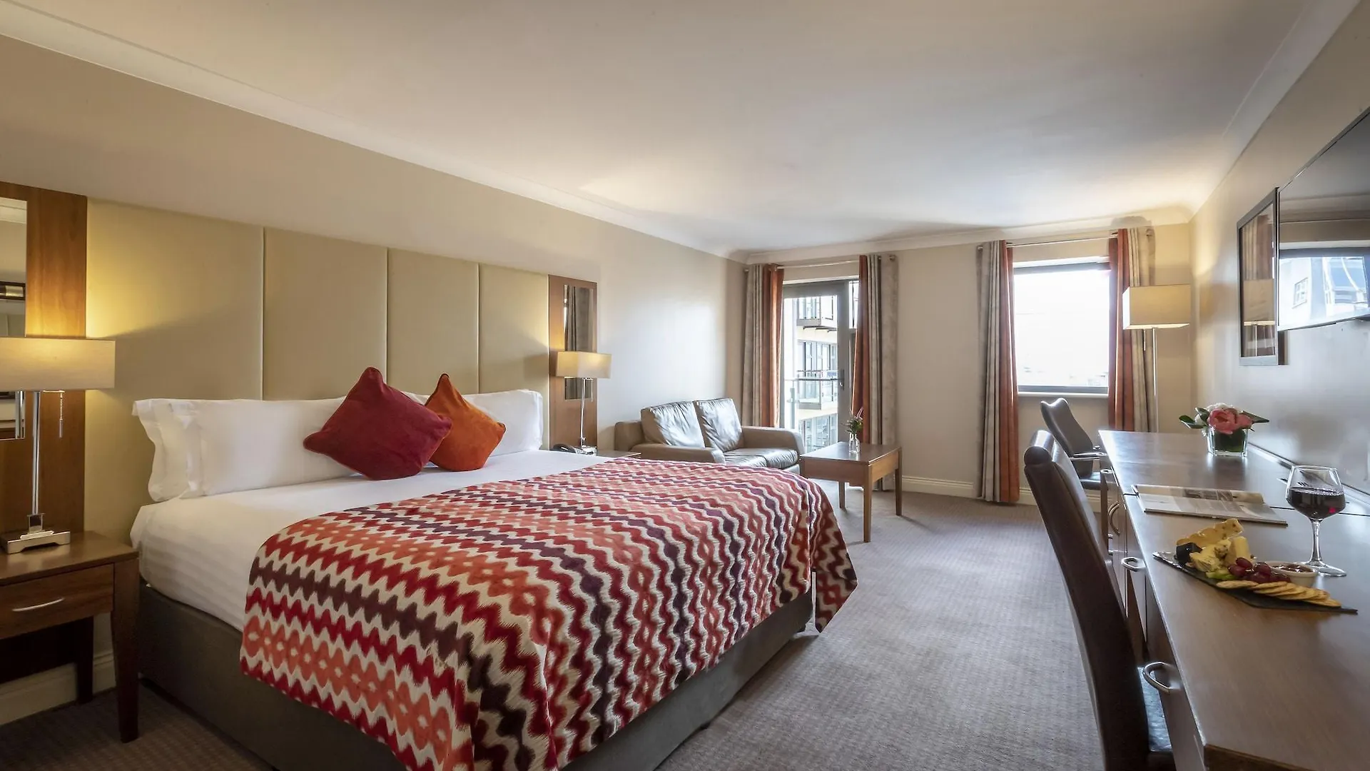 Royal Marine Hotel Dublin 4*,