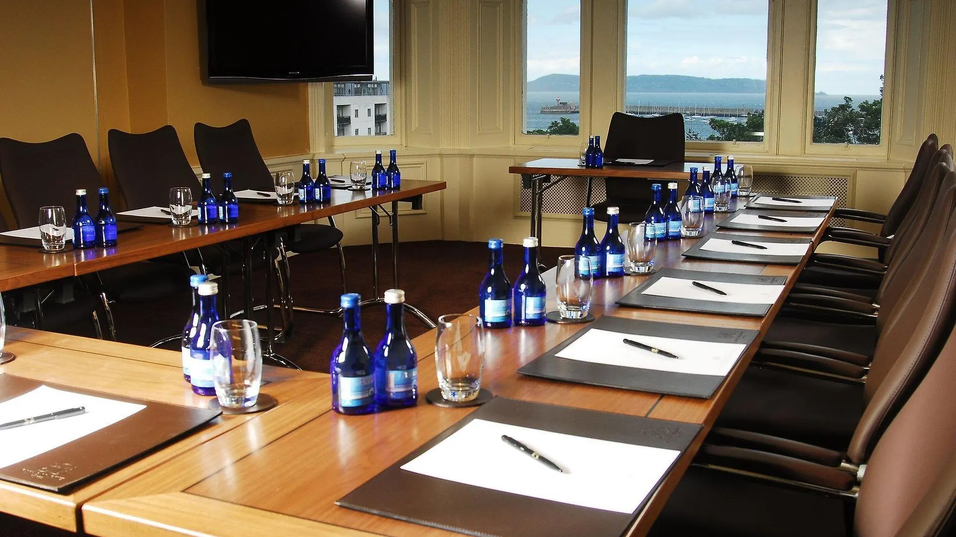 Royal Marine Hotel Dublin 4*,