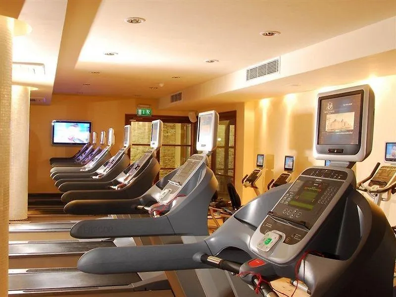 ****  Royal Marine Hotel Dublin Ireland