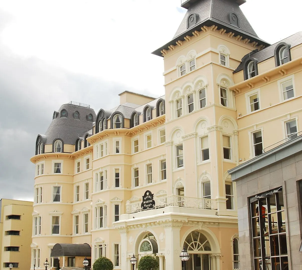 Royal Marine Hotel Dublin 4*,