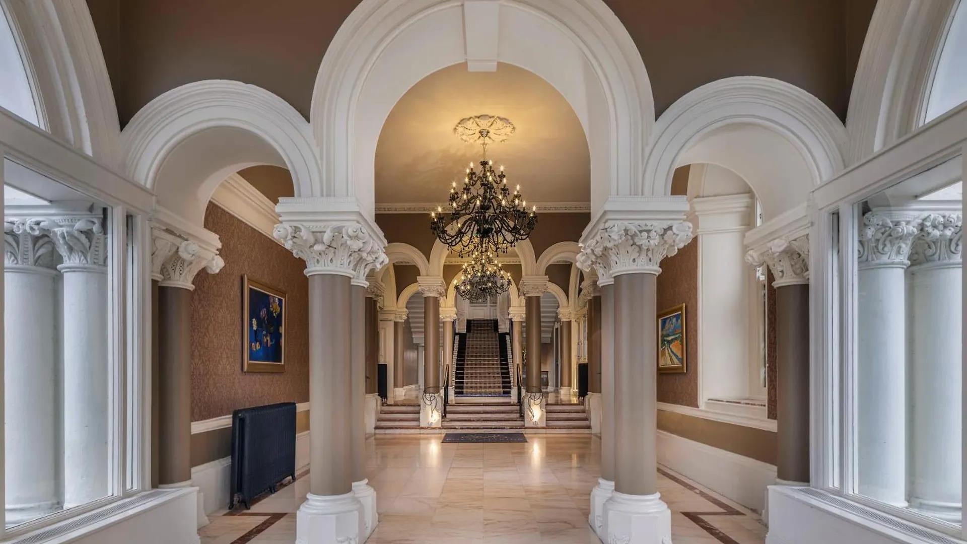 ****  Royal Marine Hotel Dublin Ireland